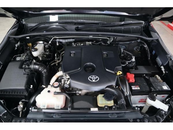 2019 Toyota Fortuner 2.4 V SUV AT (ปี 15-18) B7422 รูปที่ 3
